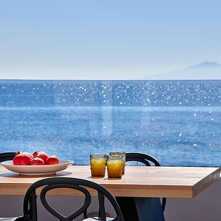 Incognito Beach Villa Santorini Kamári Exterior foto